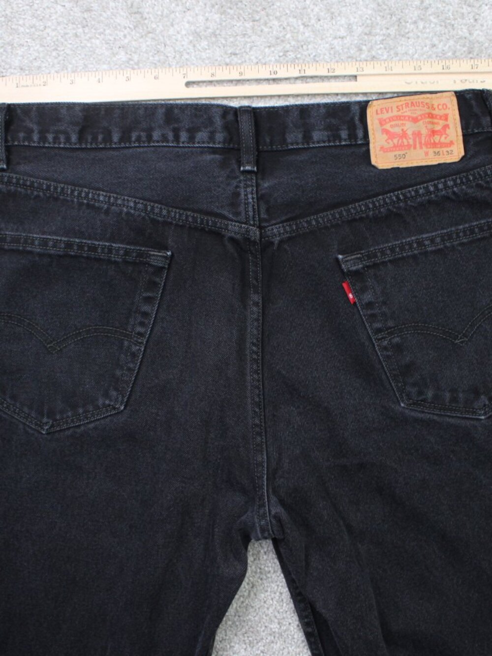 Levi's 550 Jeans Mens 36x32 Black Relaxed Fit 100% Cotton 5-Pocket Denim Y2K - Picture 6 of 14